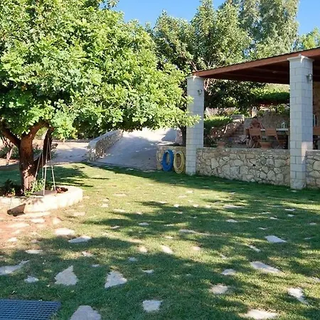 Daphne By The Sea Villa