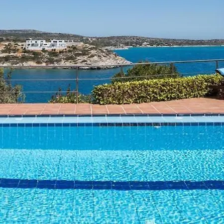Villa Daphne By The Sea